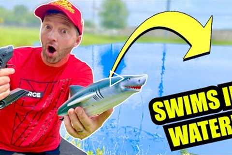 RC SHARK BOAT ADVENTURE (Transforms Into Jaws!)