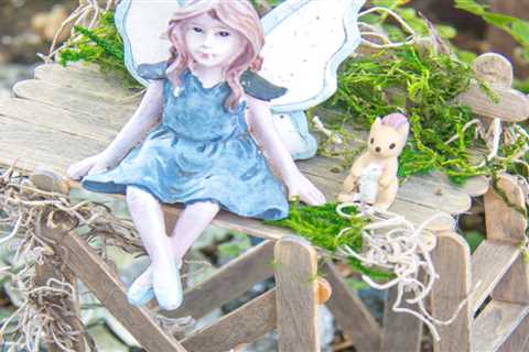 Fairy Garden Observation Deck Using Popsicle Sticks