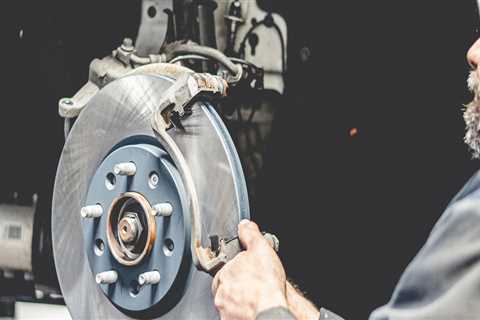 Explaining Symptoms and Concerns: A Comprehensive Guide for Automotive Service